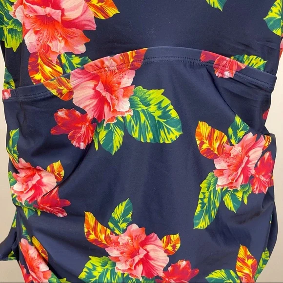 Jacquelyn Smith Plus Size Bathing Suit Top Only - Picture 3 of 4